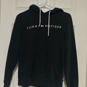 Tommy Hilfiger Black Sweater Classic Style